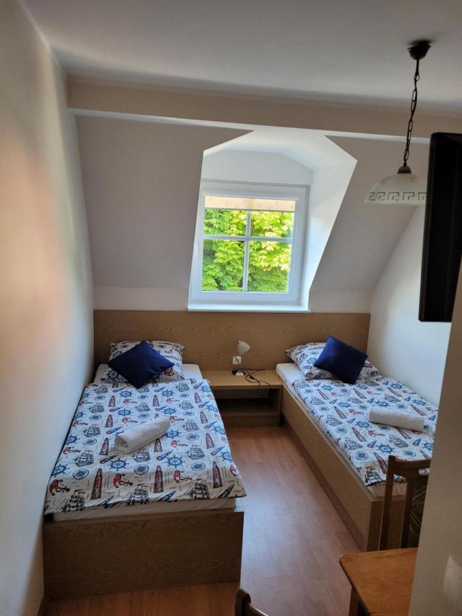 Dom Wczasowy Pod Zegarem Łeba Szoba fotó